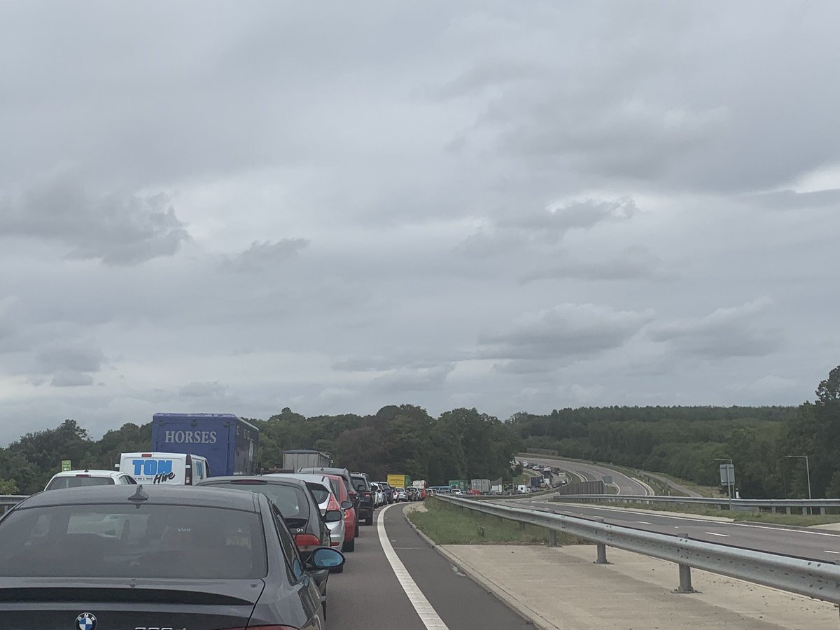 HBlackmor4's tweet photo. #a21 #seriousaccident #stationarytraffic #hours https://t.co/aW18hwTW1w