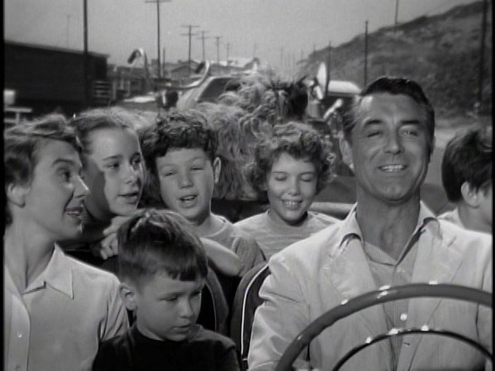 editedbylaura's tweet image. Just watched the darling family comedy #RoomforOneMore (1952) for the first time ❤️ I'm convinced Cary Grant was incapable of making a bad film. This had me laughing AND crying- just such a beautiful, wholesome film. I loved every second of it and will definitely watch it again!