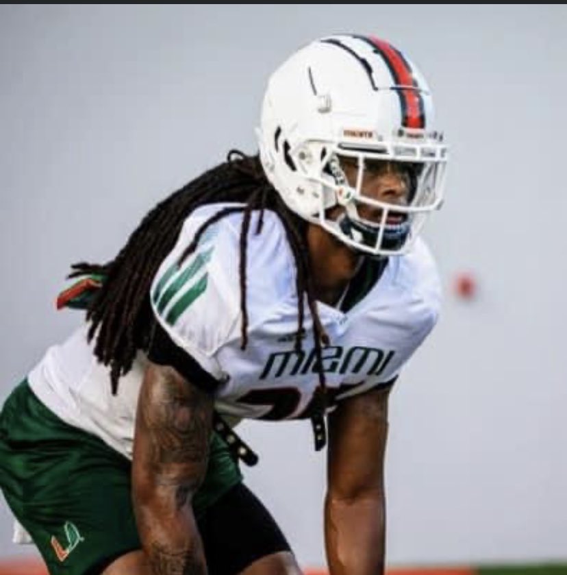 MvpCbow's tweet photo. Happy bday @KeshawnW_5 enjoy your day! #caneday #canesup #bluemagic https://t.co/54r2kOaD45