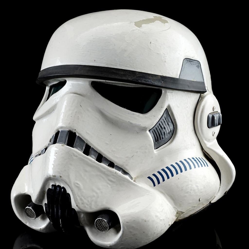 There is one more sub-set of Trooper helmet and that’s the ‘move along’ Sandtrooper. It’s basically a stunt helmet but the rubber brow is glued further above the eye sockets.