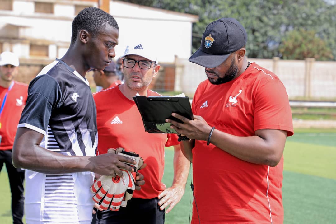 BobMakandalele's tweet photo. #NouvelleFonction: Très reconnaissant envers le nouveau comité de @AsSimba de Kolwezi, pr ma nomination au poste de Directeur Sportif du Club.
Humblement, avec l'appui de tous, nous nous battrons pour que notre passage, ne soit pas vain.
#SimbaIsBack
@richardmuyej https://t.co/Ag5YYgC9tg
