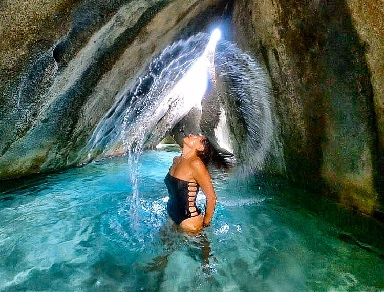 TravelBExplore's tweet photo. Making the best memories along the way💦 The Baths, Devils Bay Virgin Gorda, BVI📍 #travelbugexplore

Via IG📸: navegan2elmundo
All rights and credits reserved to the respective owner(s)

#traveling #caribbean #britishvirginislands https://t.co/05jQVoqVdX