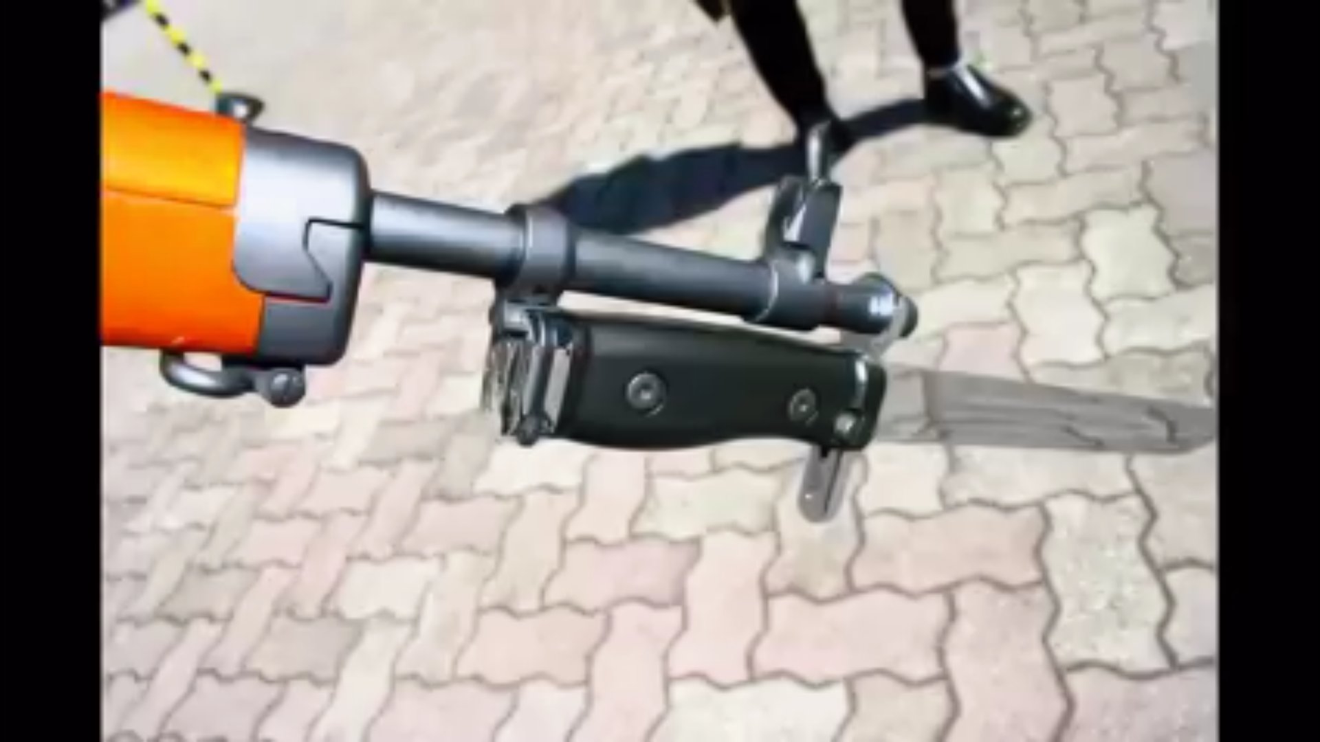 ざくろ坂 これが儀仗銃の豊和工業の新型ボルトアクションライフルなんですね T Co Psdxid9dvw Twitter
