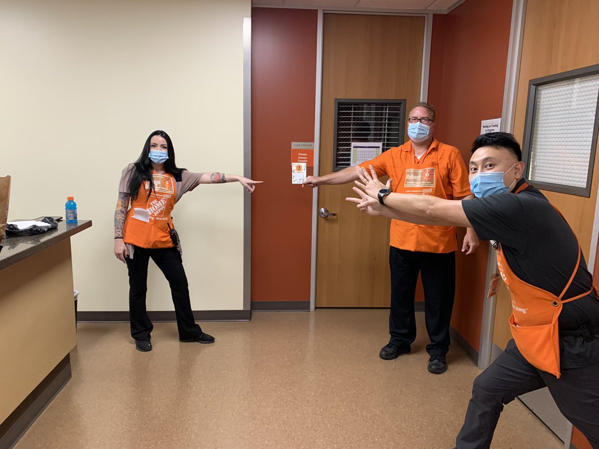 Seven down and many more to go!!! OM Paige Edwards being recognized for her years of Orange Blood service to the company #mypartnerincrime#key3