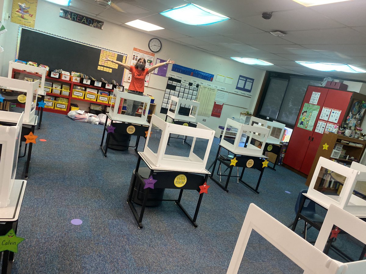 The big day is here!! #ConnectED #gurneylandthatilove #cfevs <a href="/MrsPoliensClass/">Rena Polien</a>