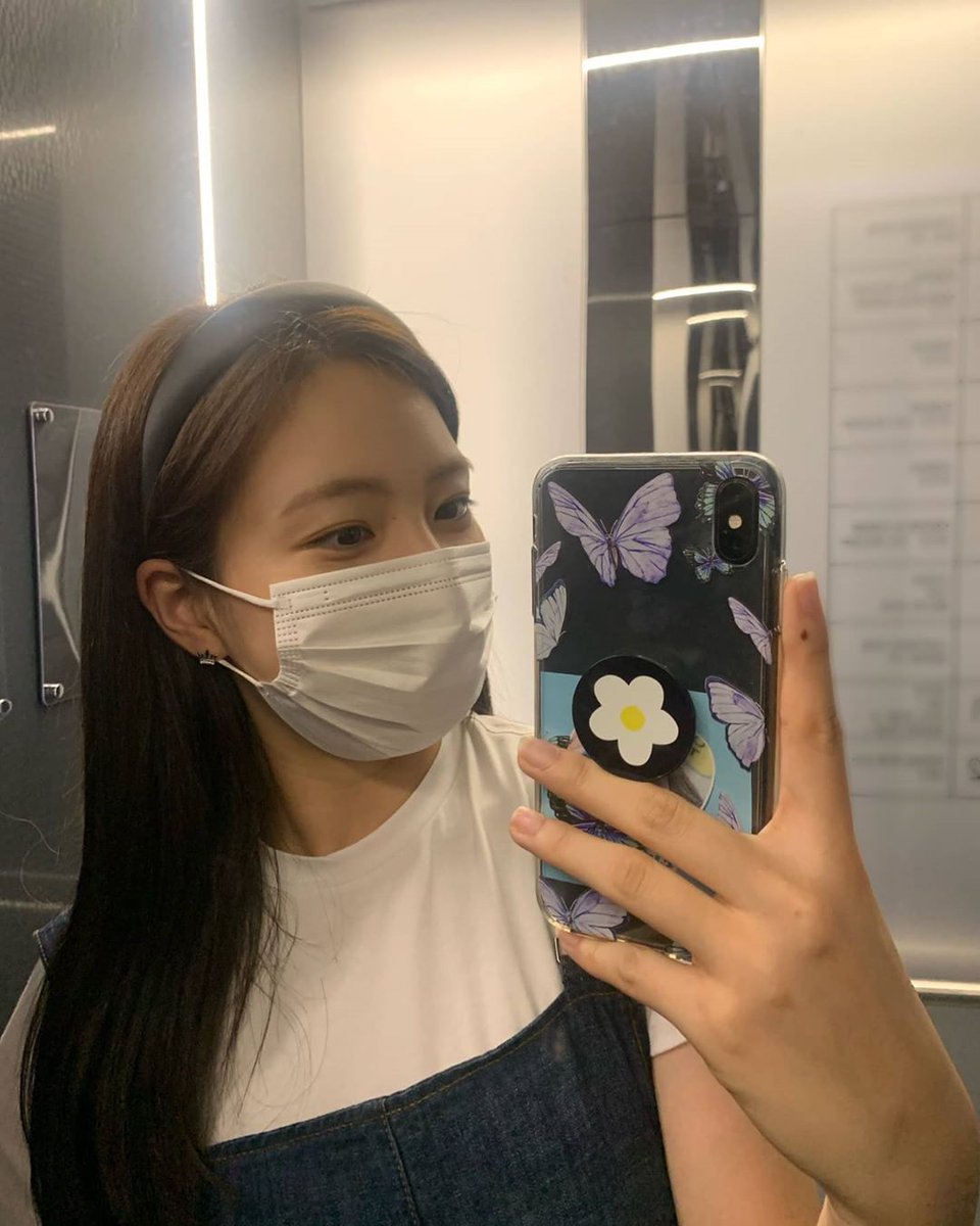 서리질러 🦋 tweet media