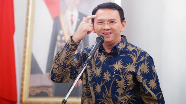 KesimpulanPertamina mengalami triple shock1. Penuruhan harga minyak mentah dunia sementara biaya produksi tinggi.2. Penurunan harga konsumsi domestik3. Pergerakan nilai tukar Dolar terhadap RupiahJadi, bukan karena Ahok. Setiap masalah ada alasan logis, bukan asal BACOT