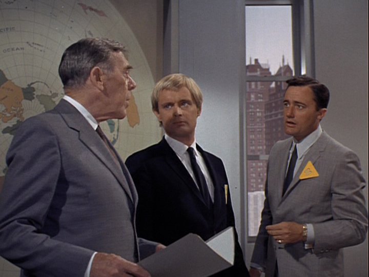 The Sort of Do-It-Yourself Dreadful Affair. S3:E2 #AlexanderWaverly #IllyaKuryakin #NapoleonSolo #LeoGCarroll #DavidMcCallum #RobertVaughn #ManFromUNCLE #OpenChannelD #ClassicTV