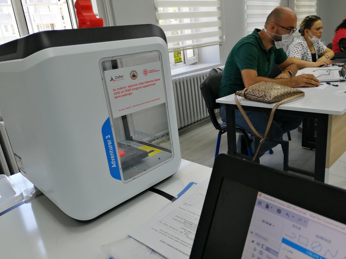 inamli's tweet image. Yenep çerçevesinde Afyonkarahisar İl Milli Eğitim Müdürlüğü ile ortak organize edilen Fusion 360 3D Tasarım Eğitimi 4. gününde... #robotis #robotsepeti #zaferkatr33 #yenep #kendinyap #afyonilmem #AfyonValiligi #gokmen_cicek_