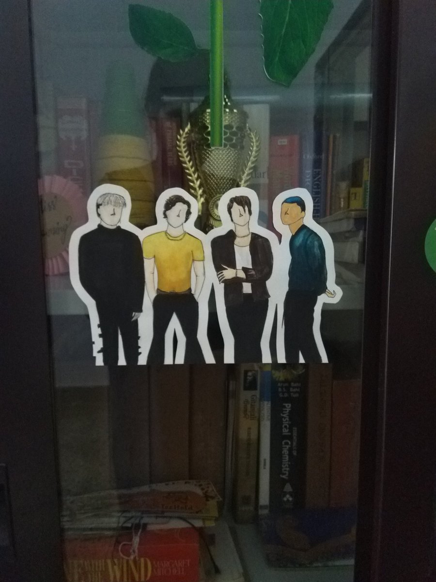 midnights_omen's tweet image. I made this for #5MonthsOfCALM !! Reply 5 times with #5SOSBlue and #StreamWildflower #STREAMNOSHAME