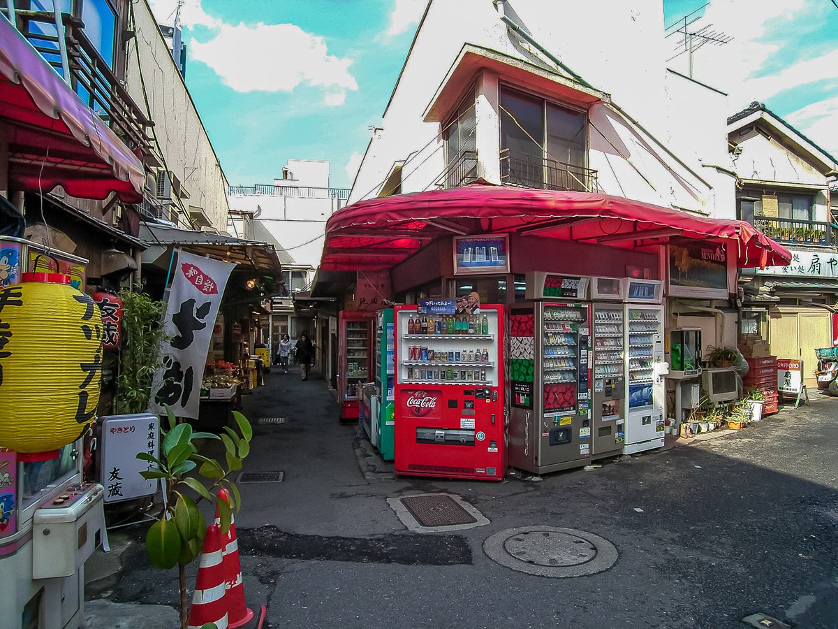 Uzivatel 三日画師 Na Twitteru 京王線の車窓からいつも気になっていた代田橋駅前の風景を見るため代田橋駅で下車し北口を出る 駅前に 代田橋商栄会商店街が広がっている 05年3月5日撮影 Uzivatel 三日画師 Na Twitteru 京王線の車窓からいつも気になっていた代田橋駅前の風景を見るため代田橋駅で下車し北口を出る 駅前に 代田橋商栄会商店街が広がっている 05年3月5日撮影