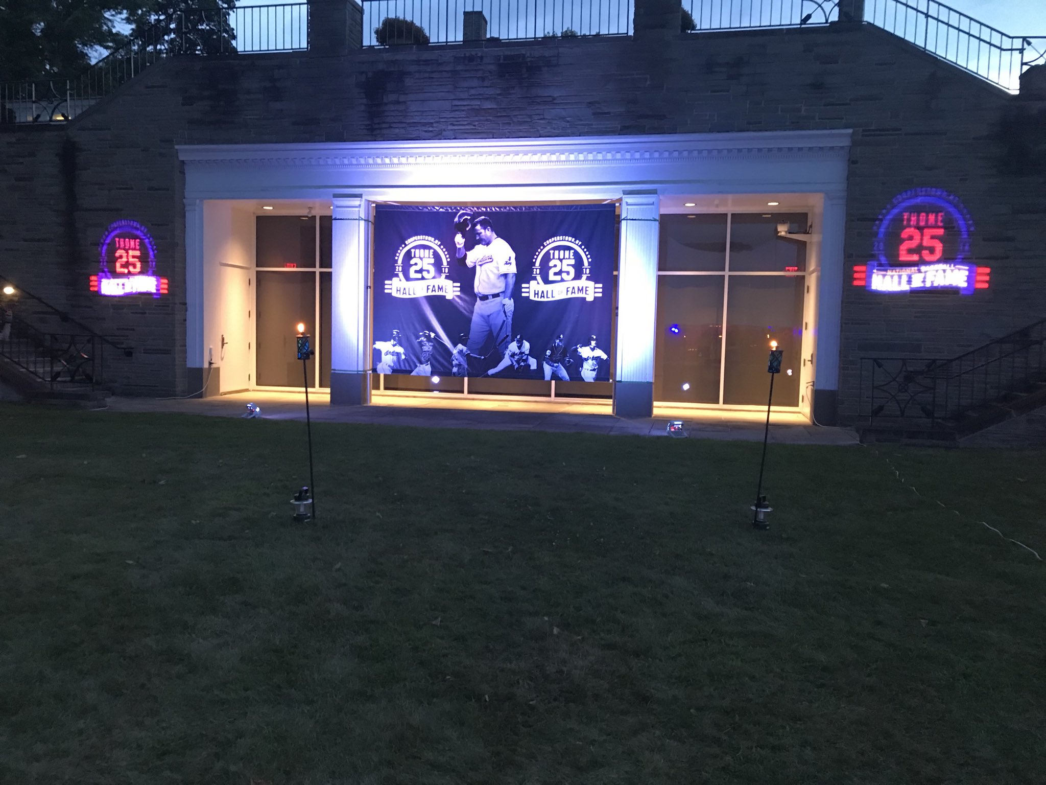  is 50 today! Happy Birthday Hall of Famer Jim Thome! 22-year big league career defined by power and grace. 