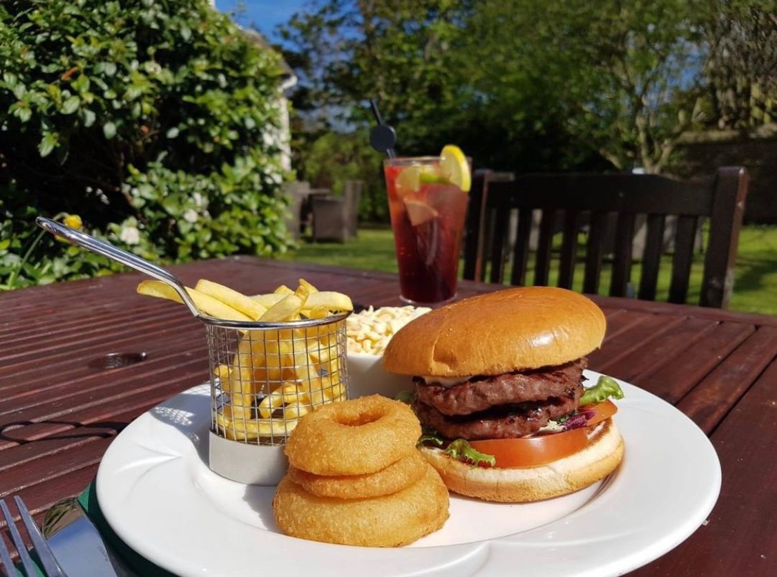 Today is National Burger Day.

Here’s a pic from sunnier days in our beautiful gardens... with a delicious burger of course! 

#NationalBurgerDay #food #brora