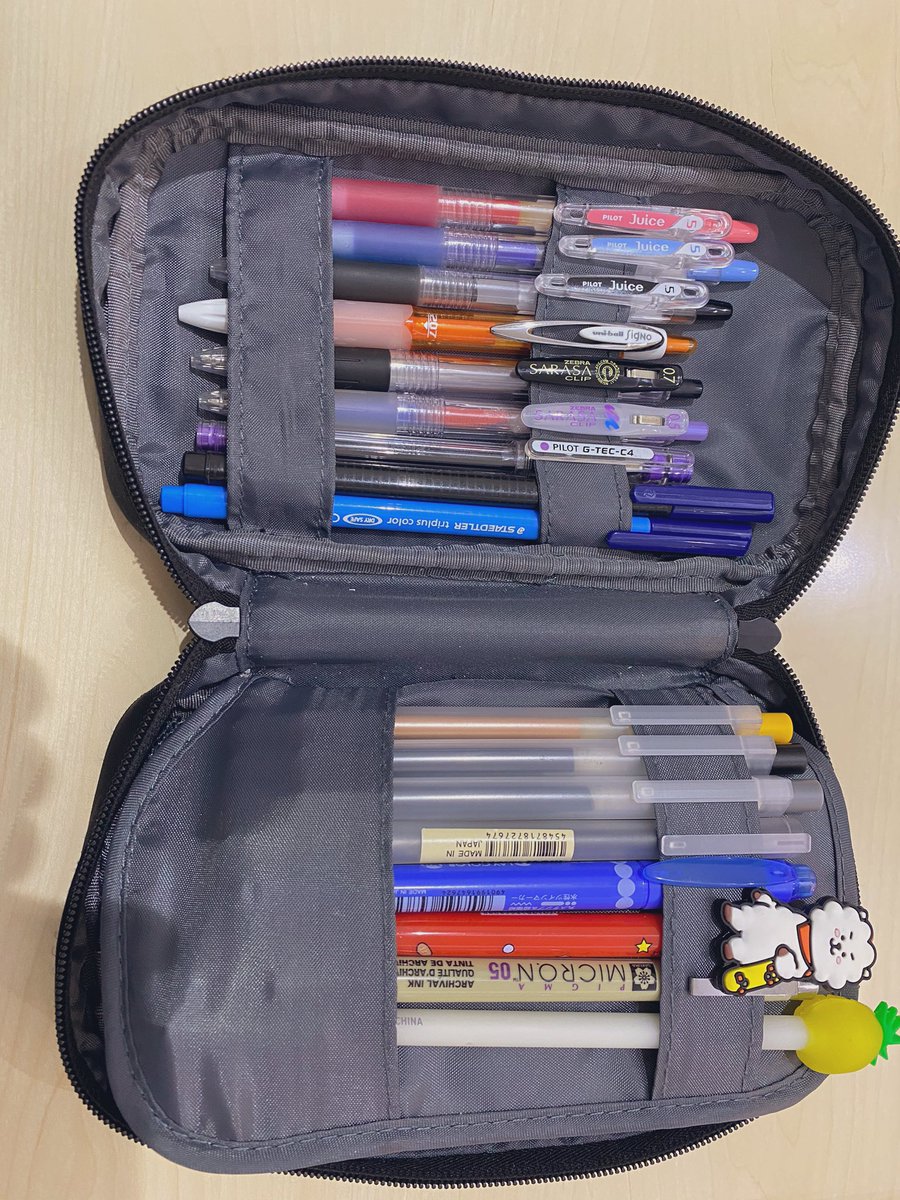 Here is my pen case it’s a lihit lab pen case in the book style it’s just black and it’s my fav pen case of all time!! Here I have my fav colors of my pilot juice pens, uniball signo, Sarasa clip,pilot hi tech c, and steadtler triplus color.....