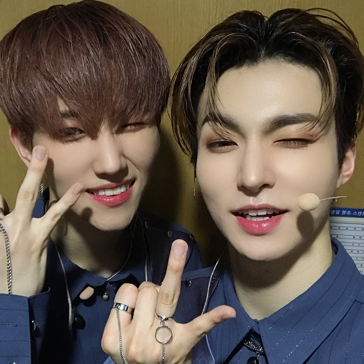 ELASTofficial's tweet image. 윙크 못하는 중간즈와 결이모음!!!이에요 ㅎㅎ 
엘링 오늘도 사랑하고 결이꿈꿔요❤❤

#엘라스트 #백결