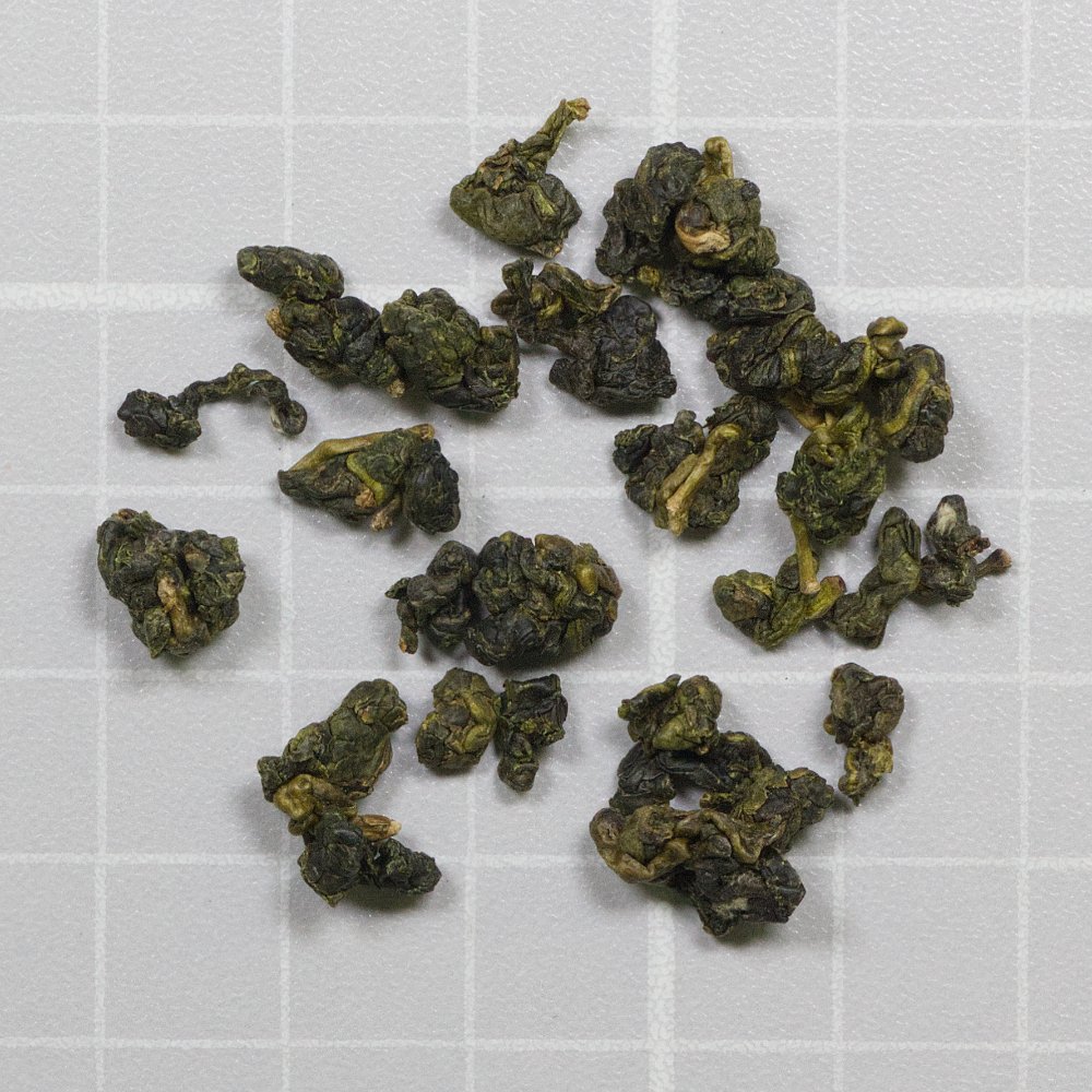 Green Oolong produced by Lin Mao Teng and sold by BANGtea. Pale greenish yellow liquor with notes of hyacinth, buttered spinach and soy milk. Well balanced, creamy mouthfeel. See the score: teaepicure.com/green-oolong-2… #teaepicure #taiwantea