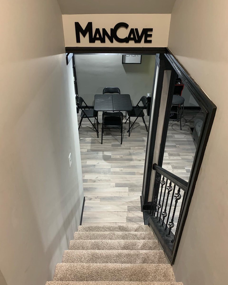 INTERIORPORN1's tweet photo. Every man deserves a Man Cave 💪🏾 https://t.co/ZxPVZGwwba