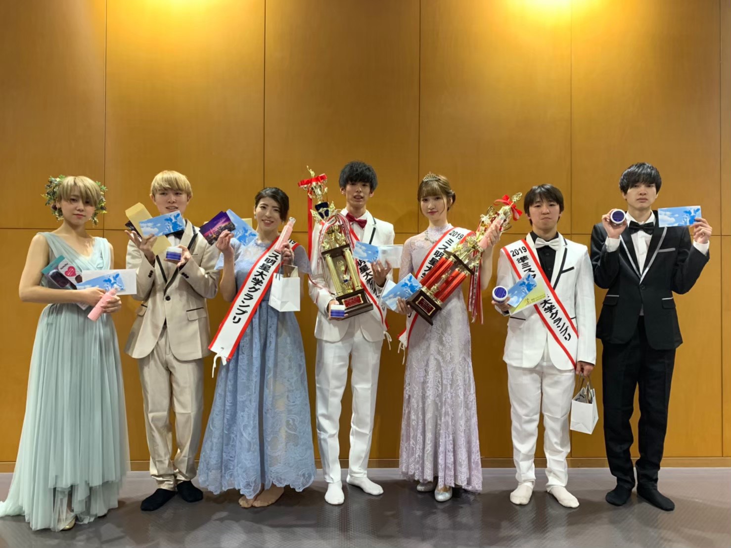 公式 明星大学 星友祭ミスコン21 絶賛出場者募集中です ミス ミスターコンに出場することで 学部学科や学年を越えた友達 仲間を作ることができます 貴重な体験から学びを得ることができ 様々な場面で役に立つと思います 今だからこそ出来る