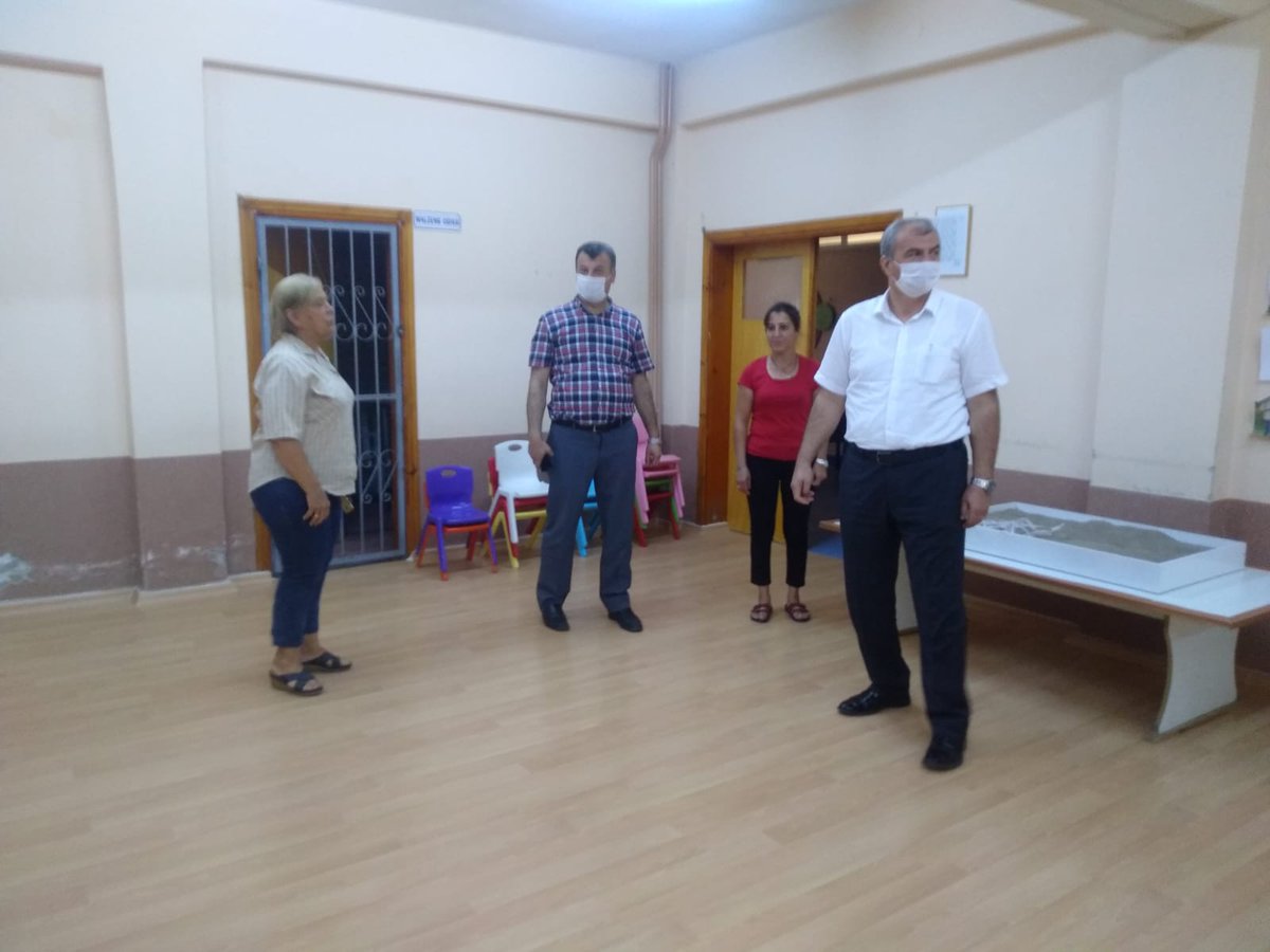 Aydin_MEM's tweet photo. İl Millî Eğitim Müdürümüz Sayın @seyfullah0966'un Çine ilçemizdeki ziyaretleri kendisinin de okuduğu Cumhuriyet İlkokulu ve Öğretmen Fatma Öz Anaokulu ile devam ediyor.
@tcmeb @ziyaselcuk @ValiAKSOY @safran1958 @RehaDenemec @adnanboyaci @cemgencoglu @okancbn https://t.co/y1BW0R0u99
