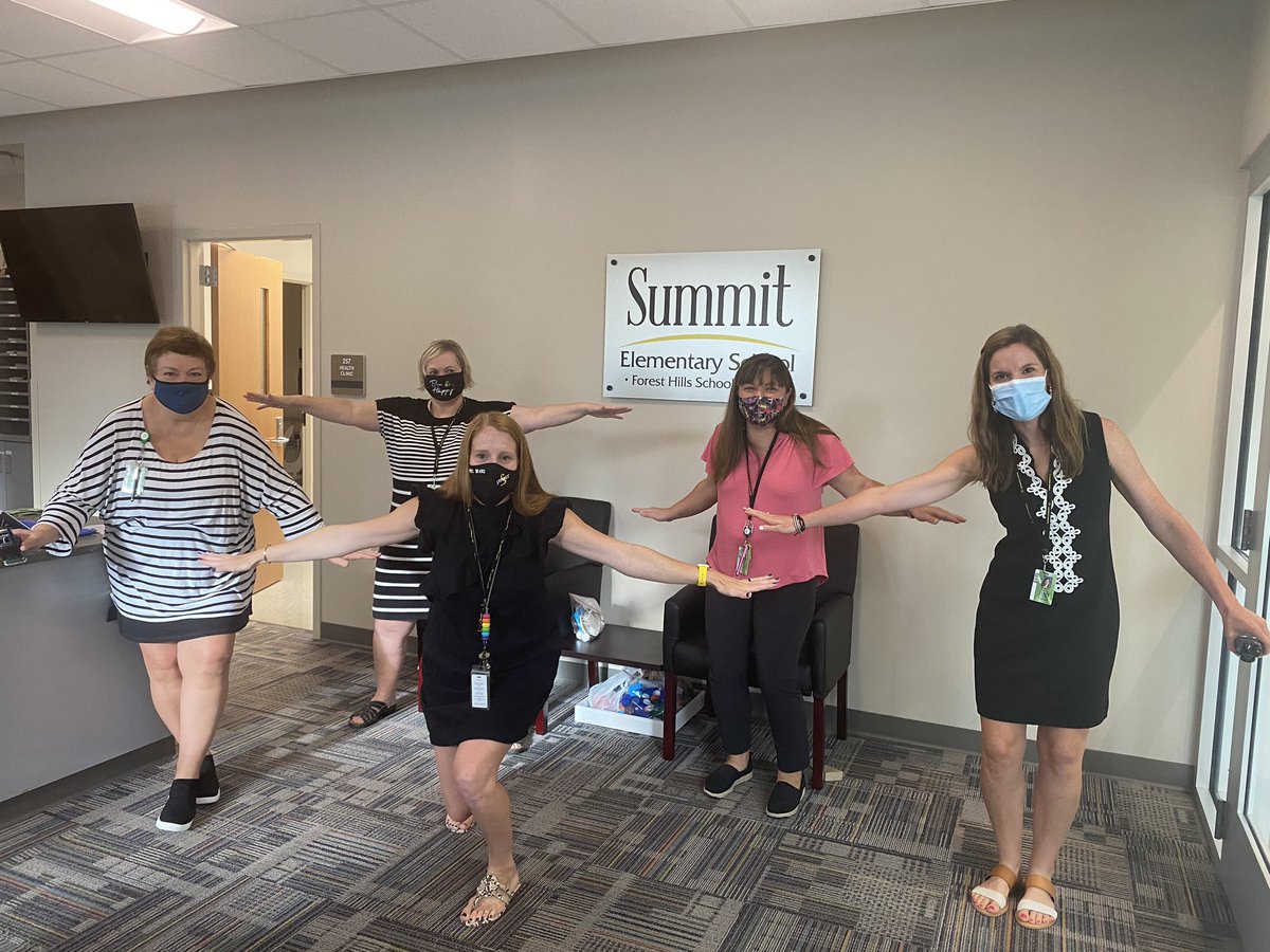 First day of kids being back and the Summit office staff is BUZZING with excitement!!! 🐝😍 #lovemyjob #lovethesekids @summitbees @SummitPTA @FHSchools @msulf @msnicoleward