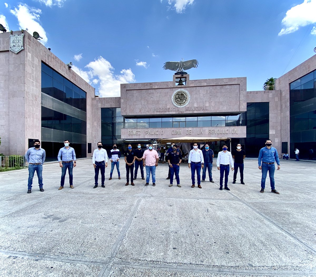 GiovanniRosso's tweet photo. Estamos en la cuna de la Revolución Gomez Palacio, Durango. Con los Delegados Estudiantiles #FederacionesUnidas #FETED #CEDUP #FENED #FECECyTED #FEUD #Dgo https://t.co/feAllJBe3A