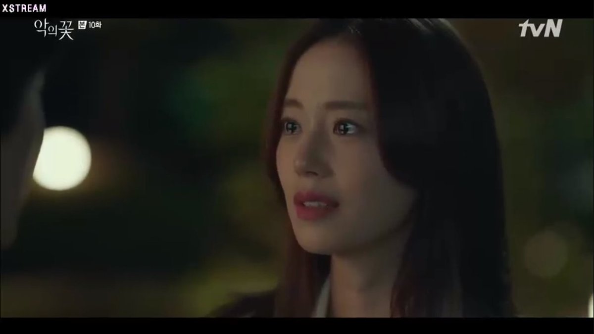 Jiwon telling Hyunsoo that what she said wasnt true, and him saying he knows. They do understand each other and knows each other best, its just on a different level.  #MoonChaeWon  #LeeJoonGi  #FlowerOfEvil