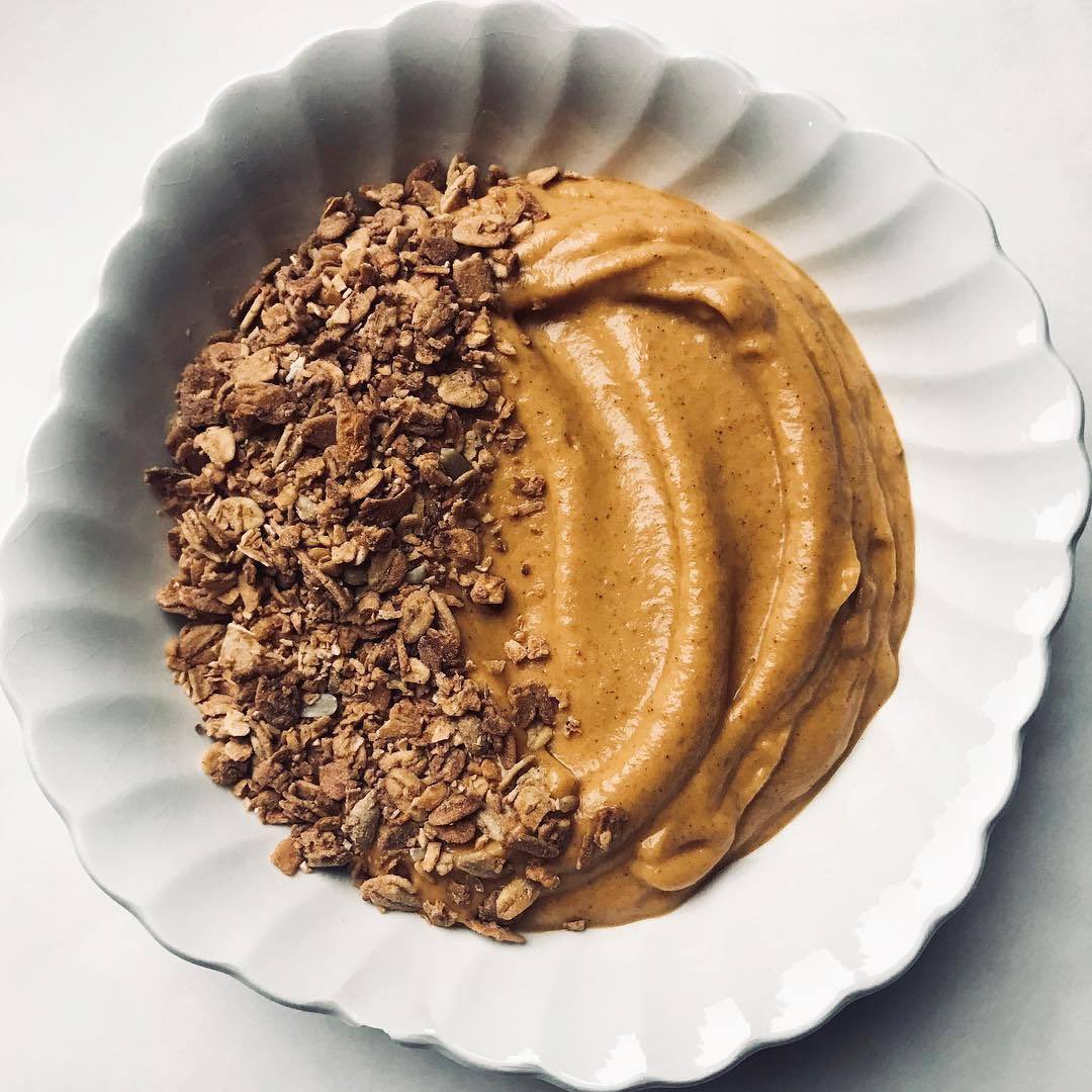 Smoothie bowl goals 💯 Did you know you can add #TerraOrigin powders to your bowls to give them a healthy boost? (repost: @_littlemissfoodie)