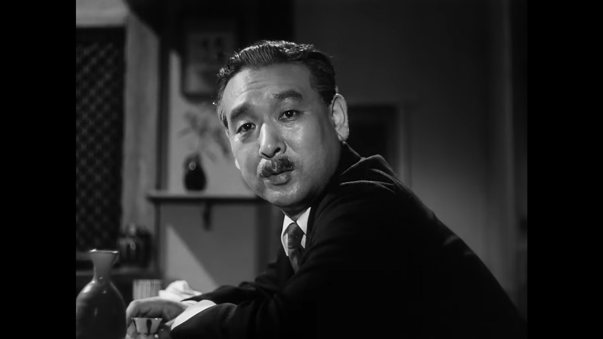 Here’s another conversation sequence with both characters speaking directly into camera. People have used this method throughout film history, but it's rare and it’s still largely frowned upon. Ozu is the only "titan" of cinema to use it regularly (afaik).