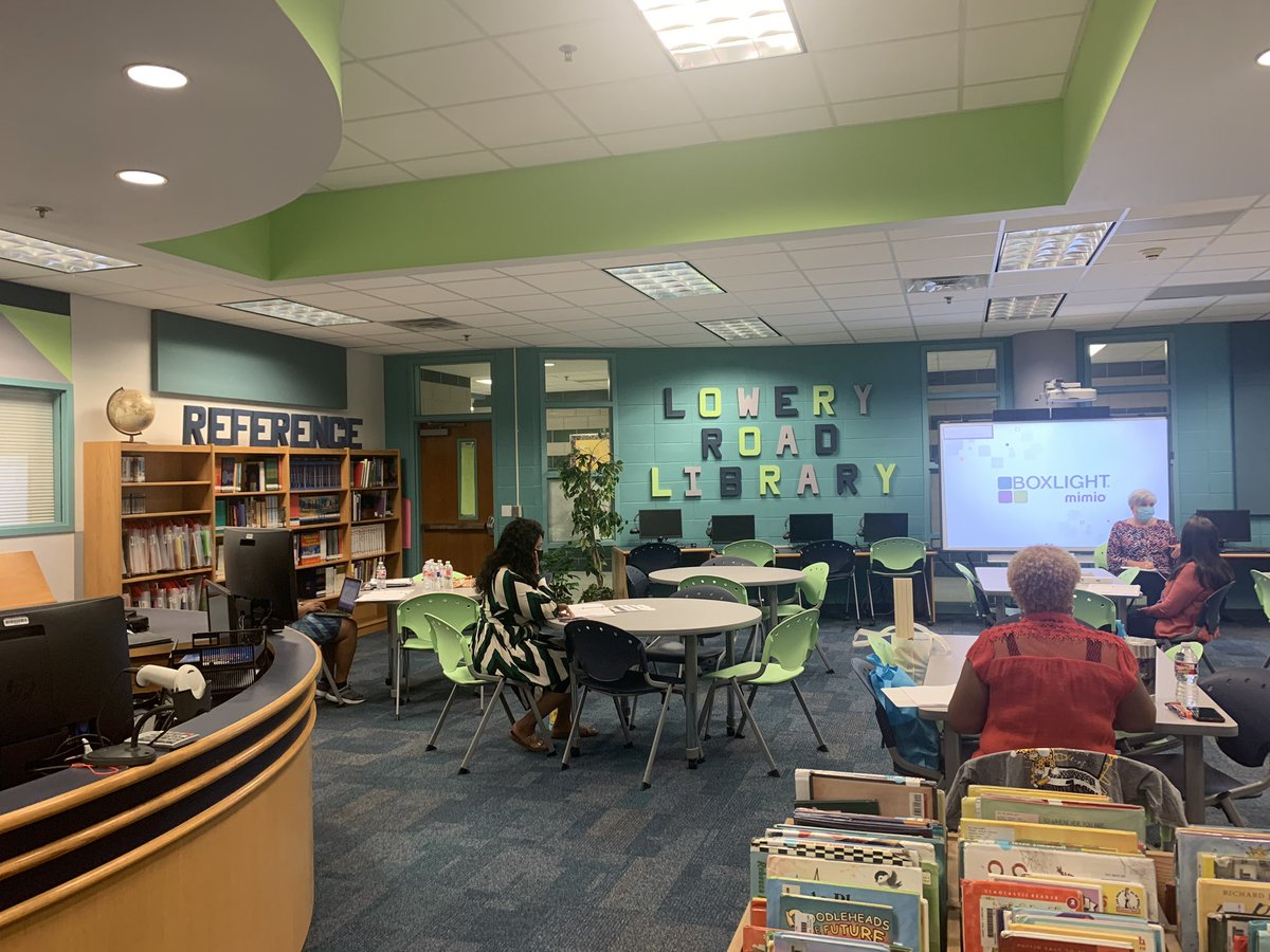 LoweryRoadFWISD's tweet photo. Lowery Road is getting ready for the 2020-2021 school year welcoming our new teachers for new teacher orientation. #teamlowery #FWISD https://t.co/AANz3gPVxO