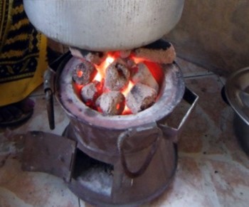 Afidba_GH's tweet photo. #AFIDBA2020

Ponaa briquettes contributes positively to #BoP #inclusiveness and the market by employing 90% women into their workforce, train women on financial literacy and assist them to own a community cluster franchise👏🤗

@AFD_en @AFIDBA_ @AFIDBA_MA @Afidba_SN @AFIDBA_BF https://t.co/A7qKCD7GGi