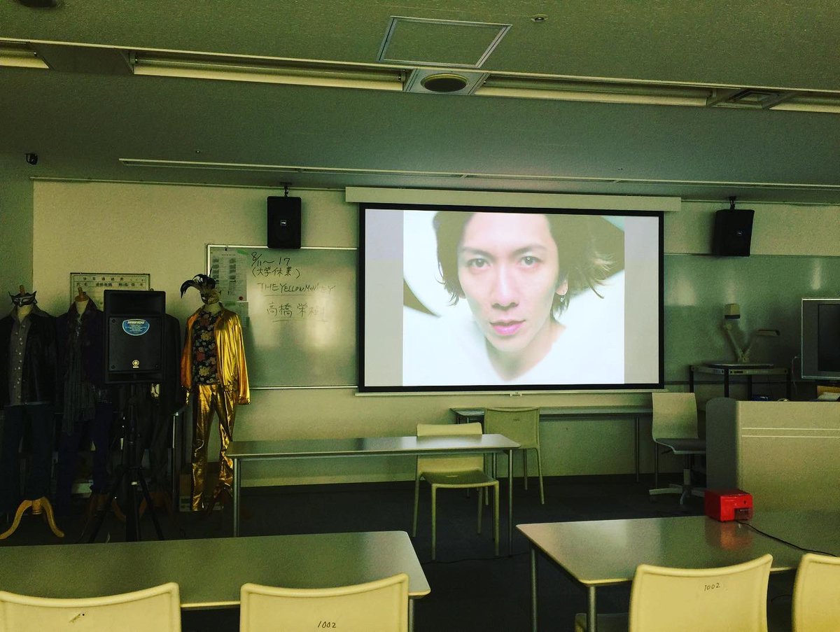 アしや 芦谷 耕平 10代の時 この曲を初めてアルバムで聴いた時の衝撃は 今でも鮮明に覚えている 永遠の裏ベスト1だなあ シルクスカーフに帽子のマダム Theyellowmonkey ナゴヤドーム