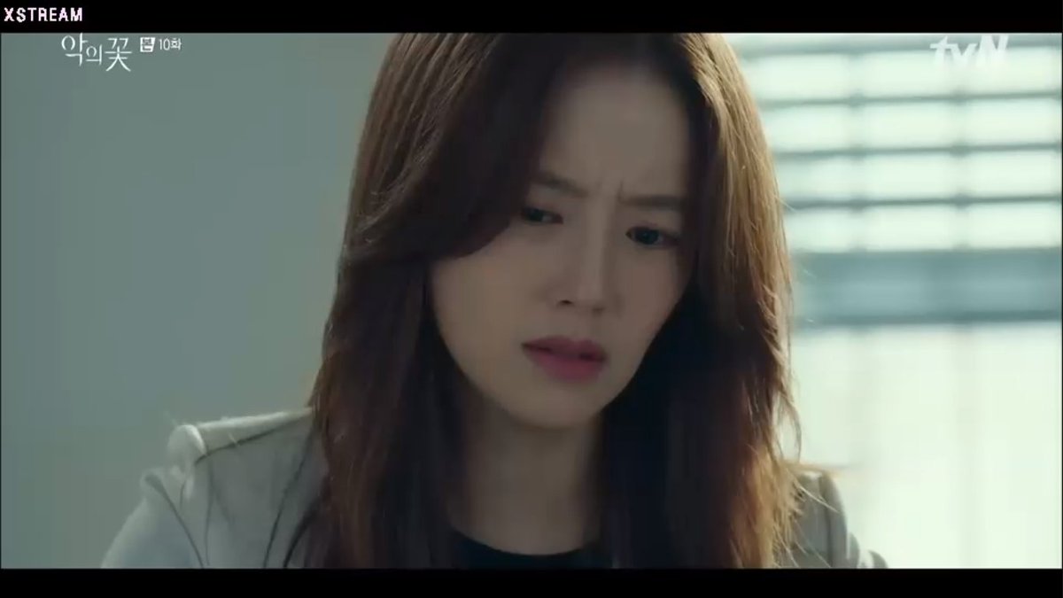 THE CONTRAST BETWEEN THESE TWO CONVERSATION. HYUNSOO x DETECTIVE CHA JIWON vs HEESEONG x WIFE JIWONI KENNAT HANDLE THIS ANGST! OMG. And the way she called him for the very first time as Hyunsoo  #FlowerOfEvil