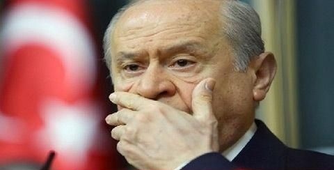 Diş hekimliği kazananlar DHF'lilerin gelecek kaygısını ve yapılan mobbingleri duyuyor.