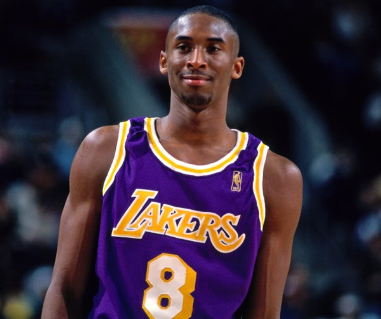 Kobe for his frist 3 rings:25.3 PPG|4.9 AST|5.7 REB|52.7% TS“Carried”Kareem For his last 3 rings:18.4 PPG|6.8 REB|2.5 AST|56.8% TS*crikets*