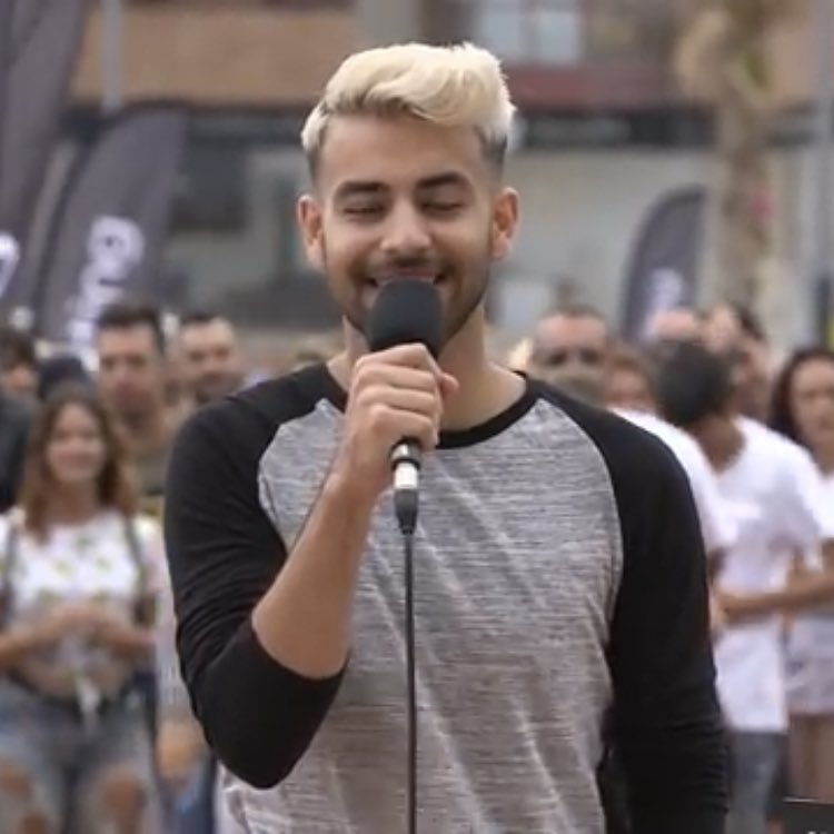 nurx122's tweet photo. estoy súper orgullosa de lo que has crecido y de lo que has conseguido, te mereces todo lo bueno que te pase @Agoney 🤍 https://t.co/dFLQ7WYDSC