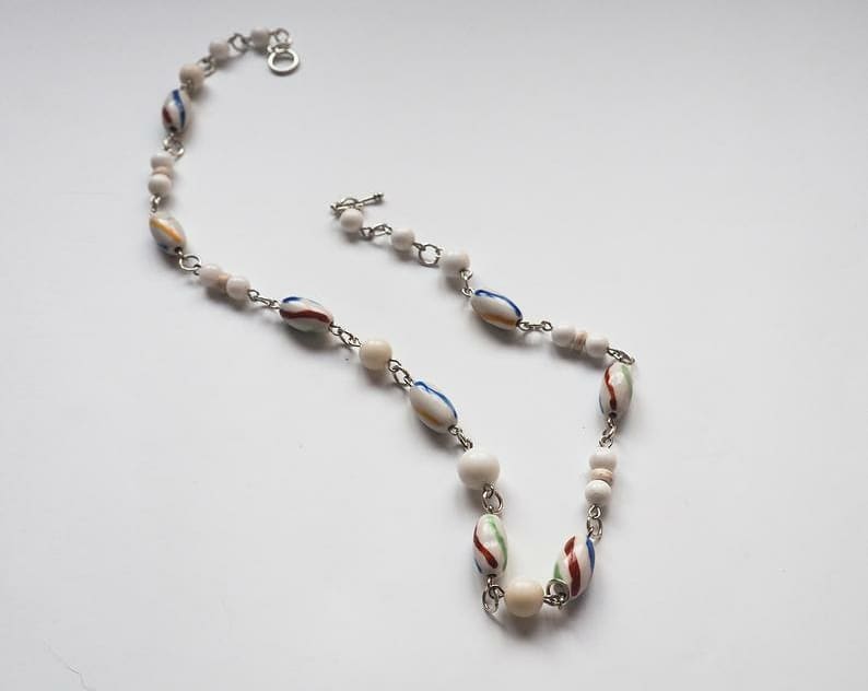 PixelsWork's tweet photo. We present this necklace,made of ceramic and coral beads. Check our page for more models and great discounts and prices.
#beadedjewellery #beadednecklace #handmadejewelry #toocute #womannecklace #shortstrand #accessories #etsy #onlineshop #like4likes #beads #ceramic #coral #one https://t.co/Bhgj46l4ss
