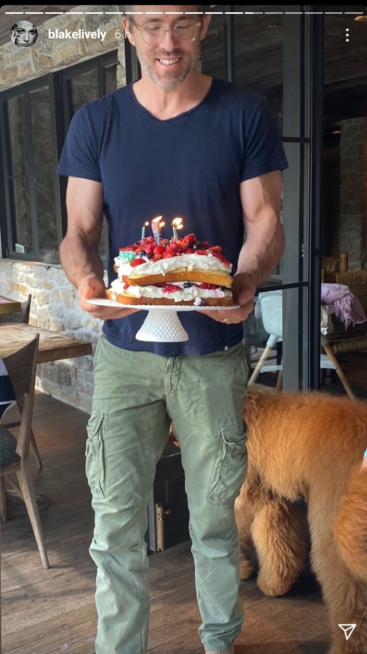 Blake Lively y Ryan Reynolds son Happy Birthday indeed 