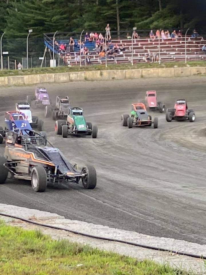 BerryTunk's tweet image. For being a winged driver, it's been a great first season running a wingless sprint car in my career. Thanks to @XXXRaceCo for building great cars!