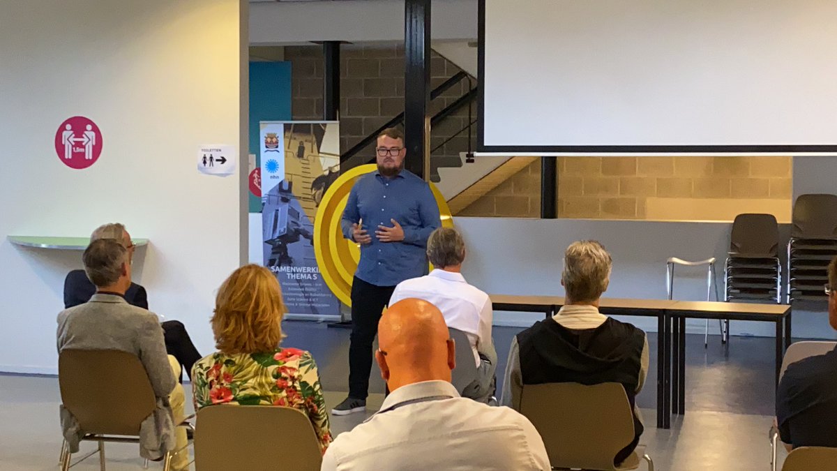 Studentondernemer Dion Kenter vertelt zijn inspirerende verhaal hoe hij ondernemer is geworden! Met vallen en opstaan! En nu is hij de eerste student die mag afstuderen op zijn eigen onderneming! Zie hier zijn onderneming askyosa.com