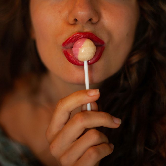 Share a lolli pop with me! by @AmyDelaneyPH https://t.co/1iKjI07Dub Find it on #ManyVids! https://t.<a class="tags" href="/tag/amydelaneyph">@amydelaneyph</a><a href="/tag/manyvids"class="tags"><span>#manyvids</span></a>