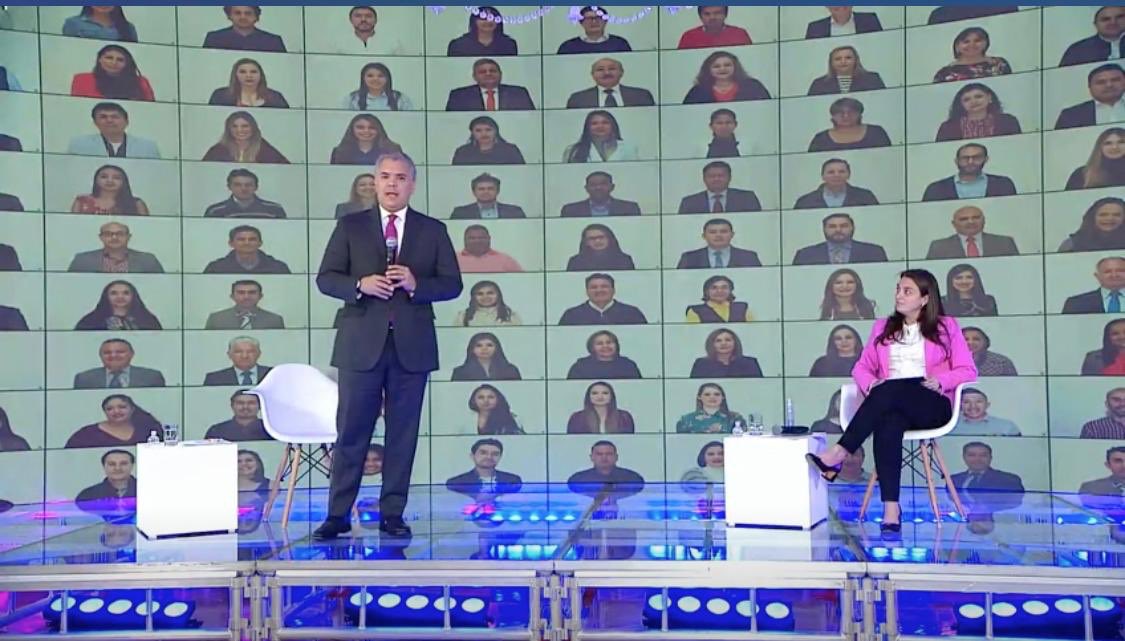 AppsCo's tweet image. #AEstaHora Conectado con #InspiraTIC y acompañando al presidente @IvanDuque, la ministra @karenabudi y David Vélez de @nubank en el lanzamiento del evento de emprendimiento que conectara gratis a 20 mil personas con más de 70 speakers de todo el mundo. 👉 bit.ly/3b1pzuK