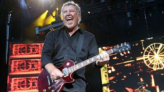 Happy birthday to the greatest guitar player to have ever lived! 

Mr. Alex Lifeson 