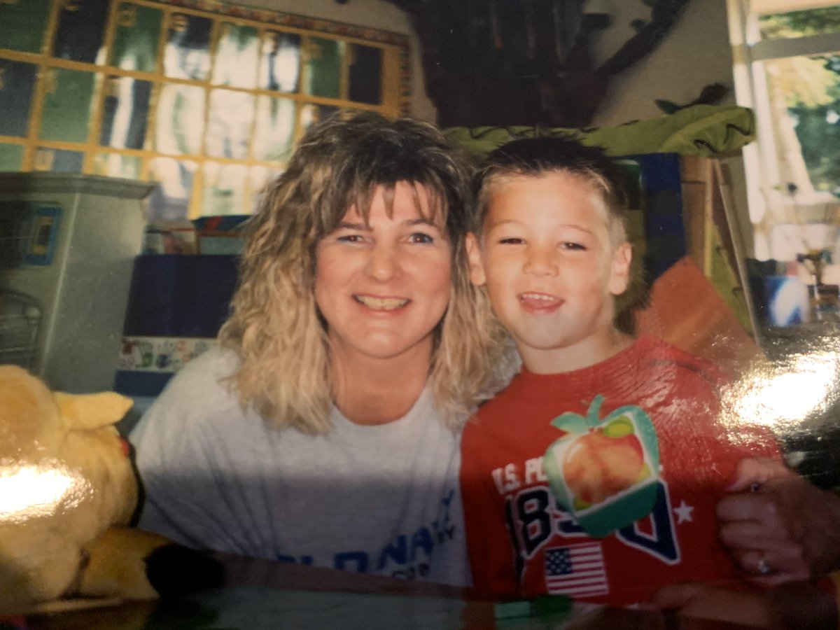 dRoll___'s tweet image. Rest in Peace momma. This pain I feel is indescribable. I will love and miss you till the end of time.