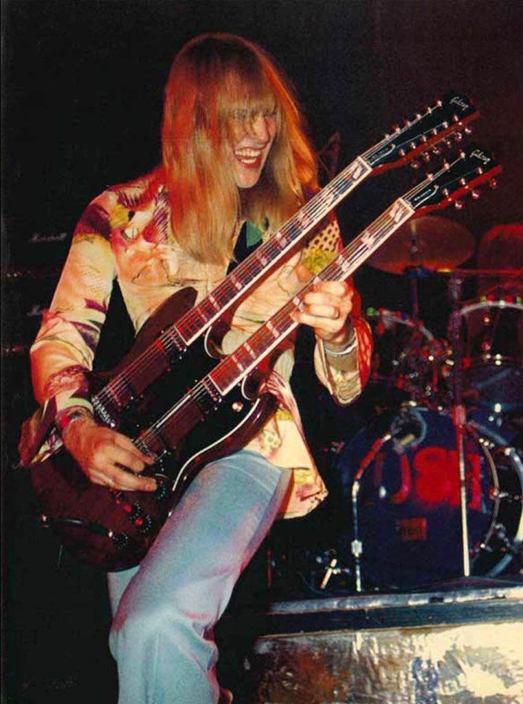 Happy birthday to one of my biggest musical inspirations, Alex Lifeson! Legend! 