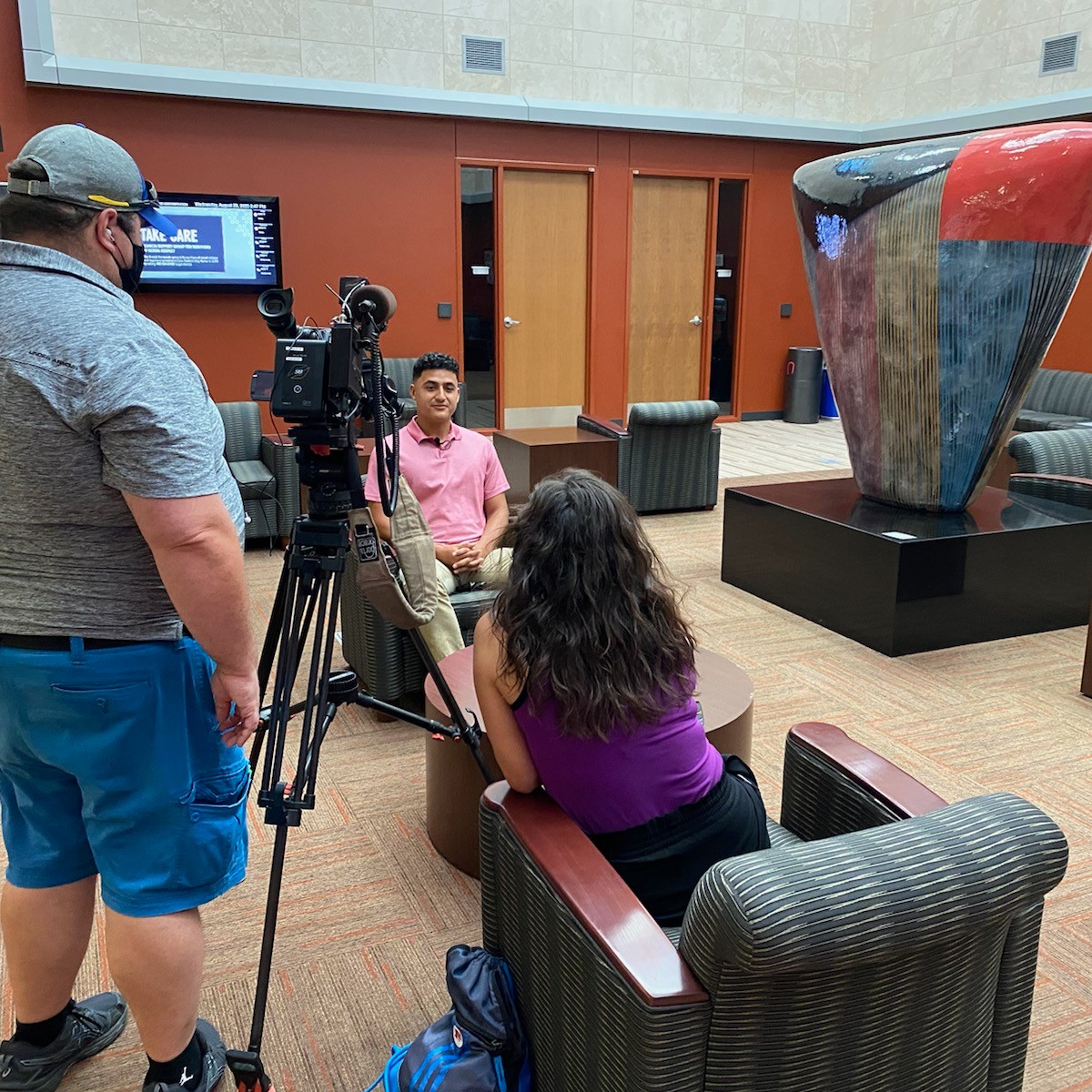 BSF_Omaha's tweet photo. Yesterday scholarship recipient Erik Tena spoke with @Maya_Reports for an upcoming non-profit highlight featuring BSF. Erik is a senior at @UNOmaha and the recipient of the 2020 Matt &amp; Ruth Sandoval Magic Touch Scholarship. 

Tune in to @3NewsNowOmaha tomorrow at 5, 6 or 6:30pm! https://t.co/ktniU1EAhf