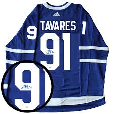 EasterSealsON's tweet photo. Attention Maple Leaf Fans! Check out the Mitch Marner, John Tavares, and William Nylander signed jerseys on our #computergolf auction. Visit https://t.co/THADowllxG to place your bid! https://t.co/xBCy4lWnud