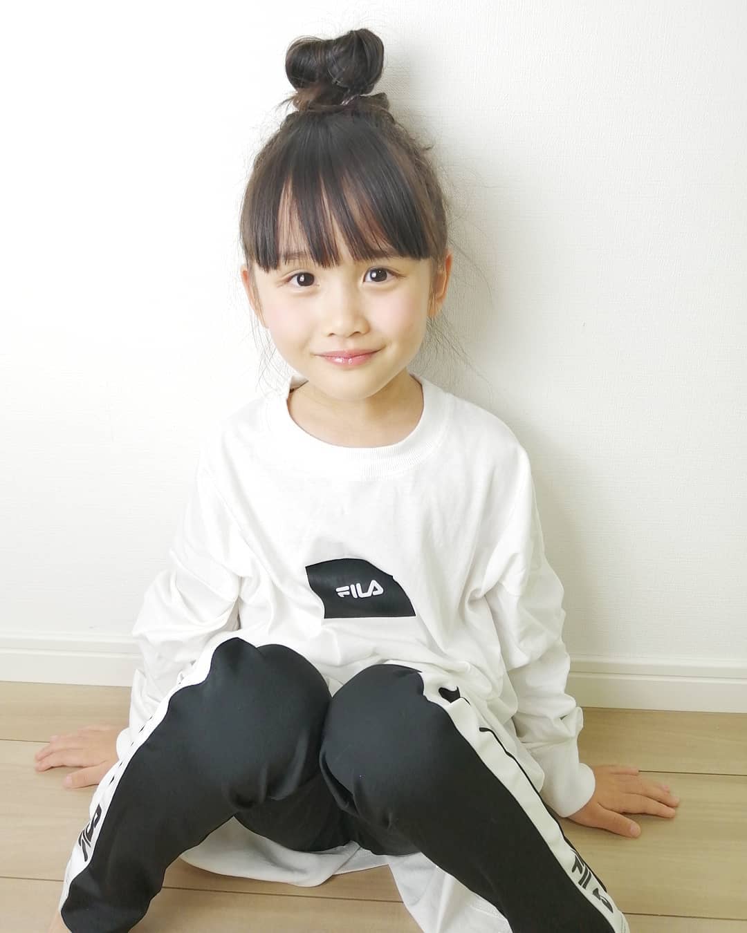 تويتر Lily Mily オフィシャル على تويتر だぼっとした感じで ラフに着れて可愛い 全商品送料無料キャンペーン中 こちらから T Co Npiluuerki オシャレキッズ Jsガール 女子小学生 中学生女子 小学生コーデ 小学生女子 女の子コーデ 子供服