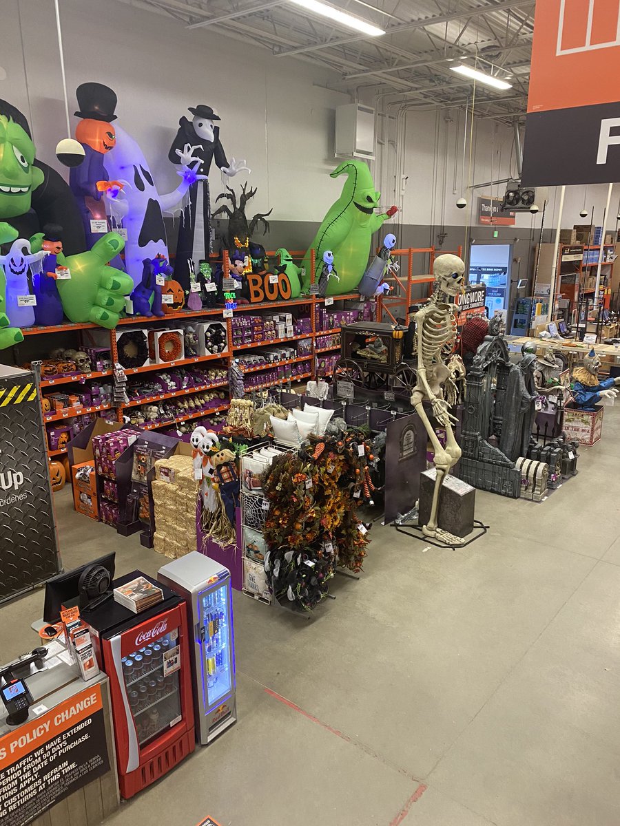 3825 is ready for Halloween!
