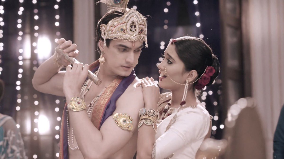 fangirldiv's tweet photo. Rahegi sada yaha 
Pyaar ki ye dastaan
Sunegi sada jise
Ye zameen aasmaan
#KairaHitsMagical1111 https://t.co/95BhcwITr5