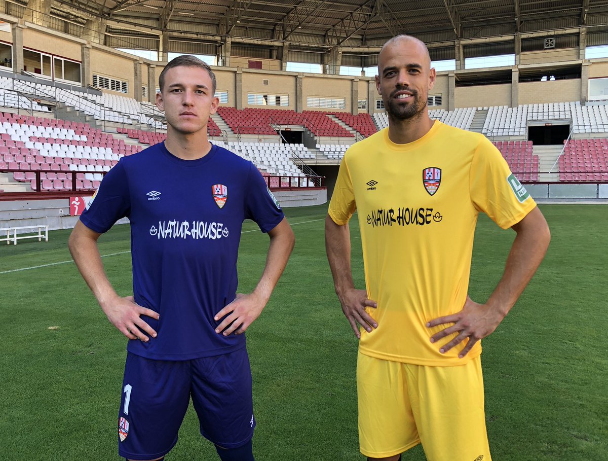 UDLogrones's tweet photo. 💥 ¡Nuestra nueva piel de @UmbroIberia ya está aquí para el estreno en @LaLiga! 😍

ℹ️ ¡Detalles y consíguela gratis con @energiadelebro! https://t.co/vOGidPTdYk

#UDLog #LaLigaSmartBank https://t.co/JJ5rgOh4q6
